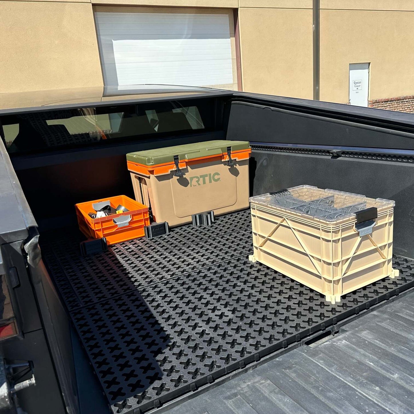 Bed Organizer Slide Out Mat | Telsa Cybertruck 6'